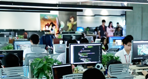 无惧拥挤，班车带你去上班，免息车贷圆你买车梦想。